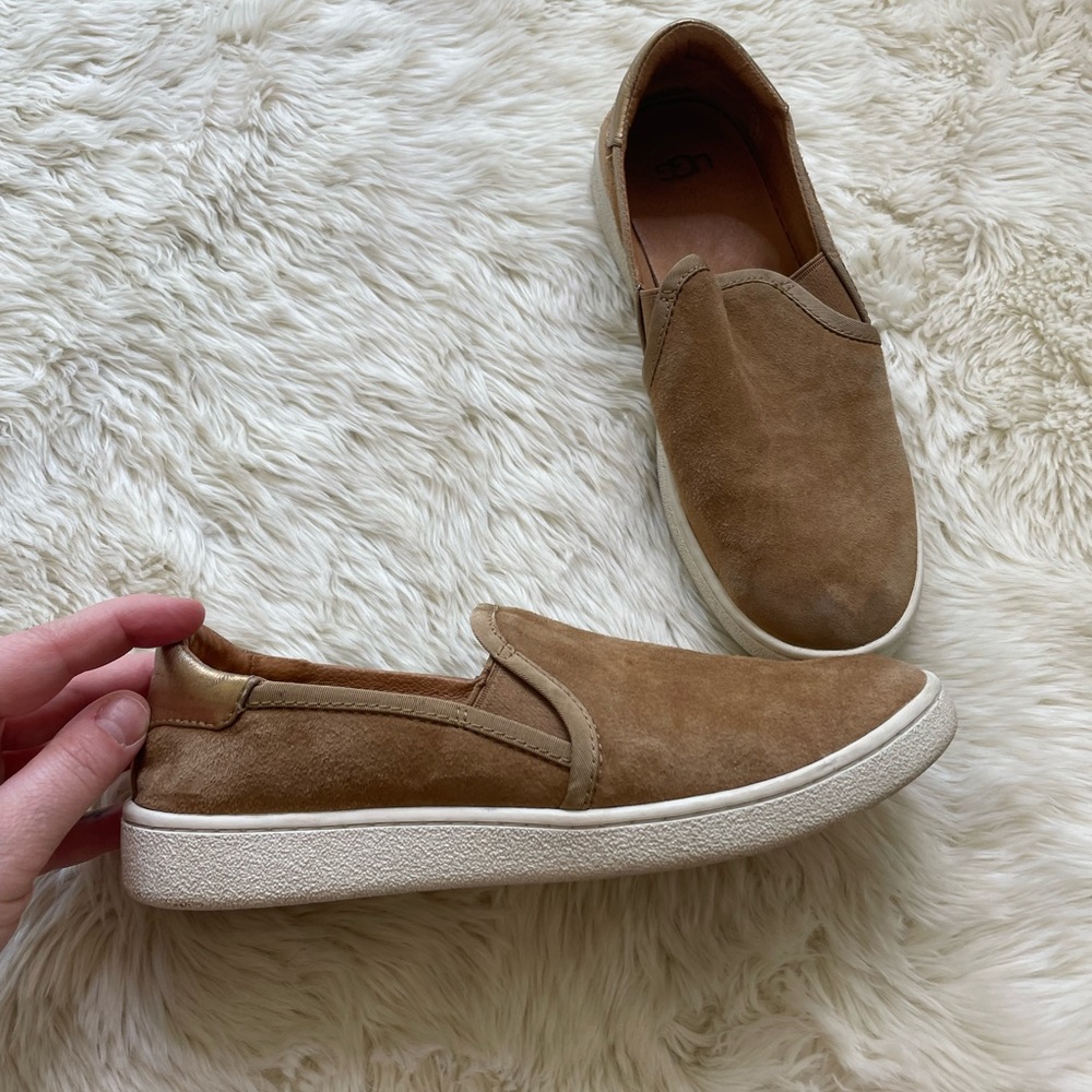 UGG Cas Slip-On Sneaker Tan 6